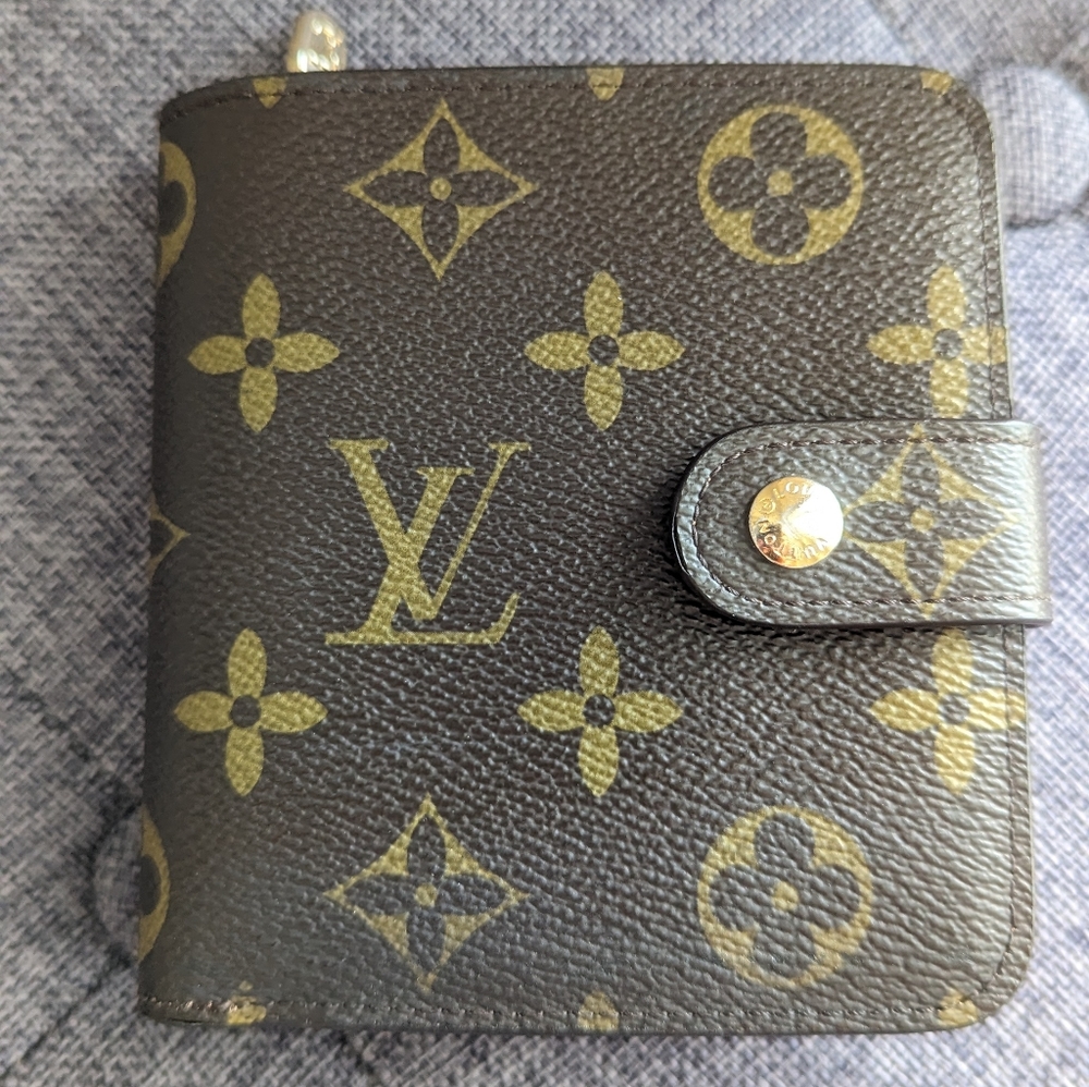 LV wallet